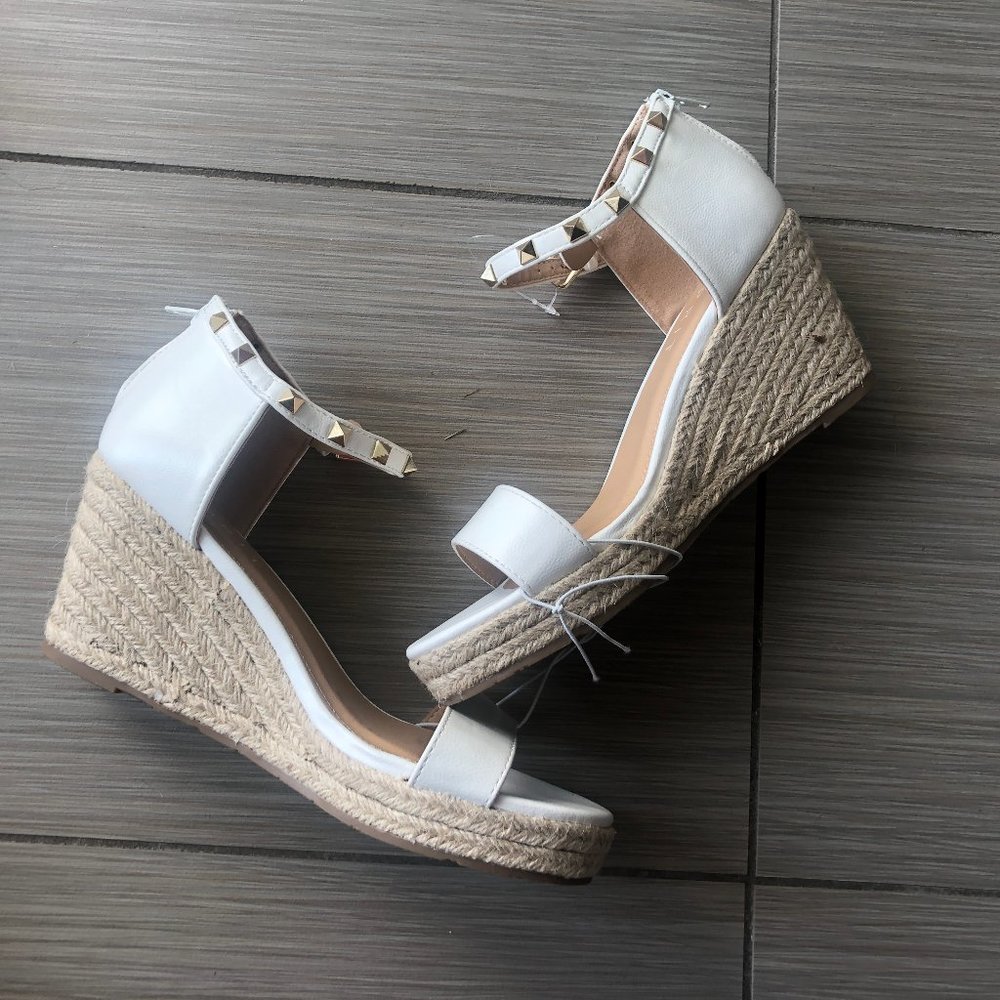 NEW ESPRIT White Studded Sandal Espadrille Wedge